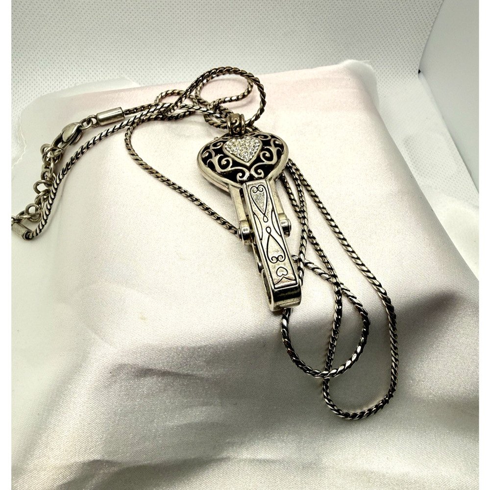 BRIGHTON Reno Heart Badge Clip Lanyard SWAROVSKI Scrollwork SilverPlate 32-34” - Picture 2 of 8